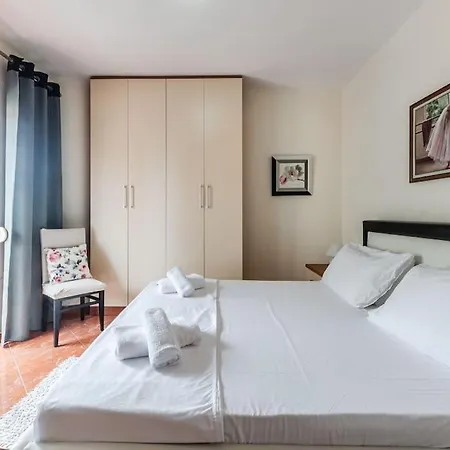 Hill Comfort By Ps * Durres